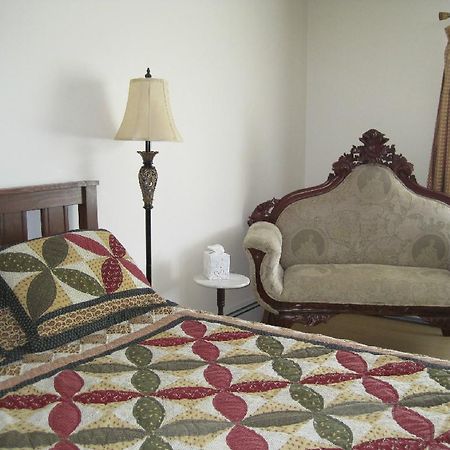 Spring Motor Inn Fort Edward Oda fotoğraf